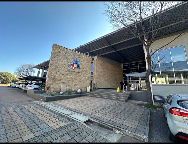509.30M² OFFICE TO LET IN HIGHVELD